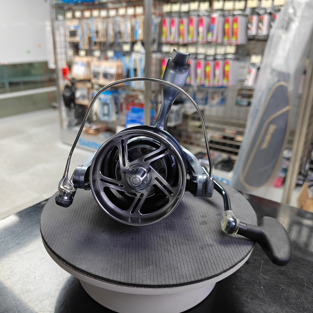 Premium 17 FLIEGEN Surf Reel C - đánh giá và giá Surf Reel